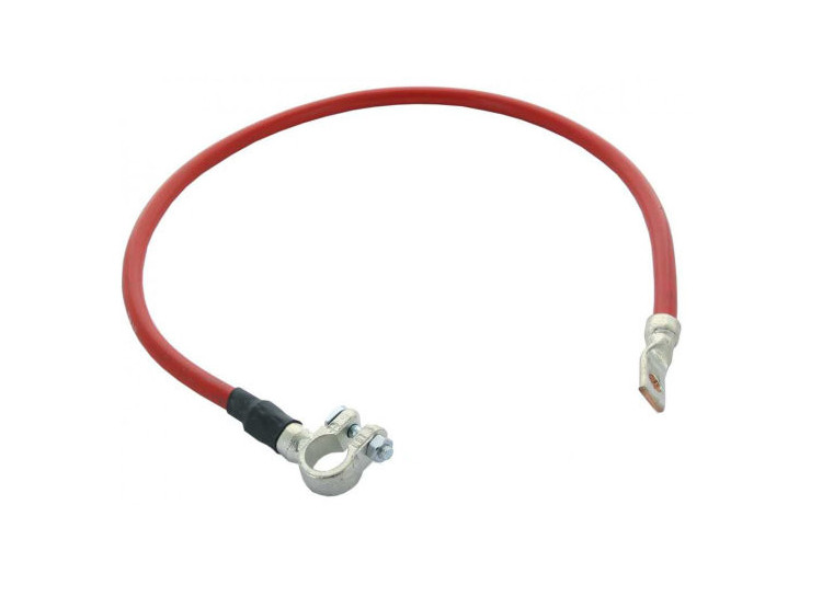 Plusový kabel od baterie ke startéru